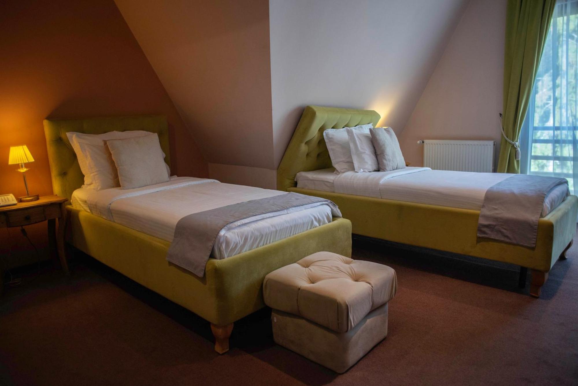 Paj Hotelul Retreat & Spa Sinaia Ngoại thất bức ảnh