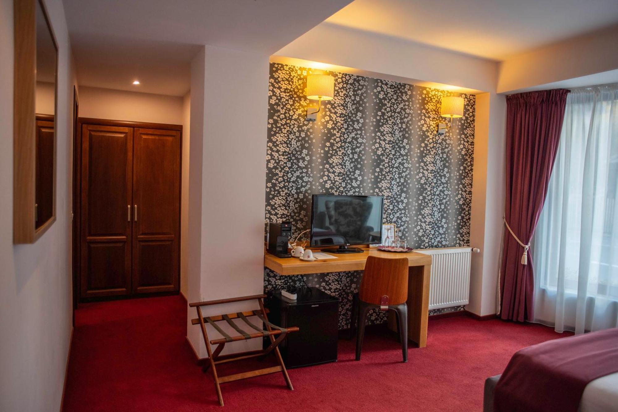 Paj Hotelul Retreat & Spa Sinaia Ngoại thất bức ảnh