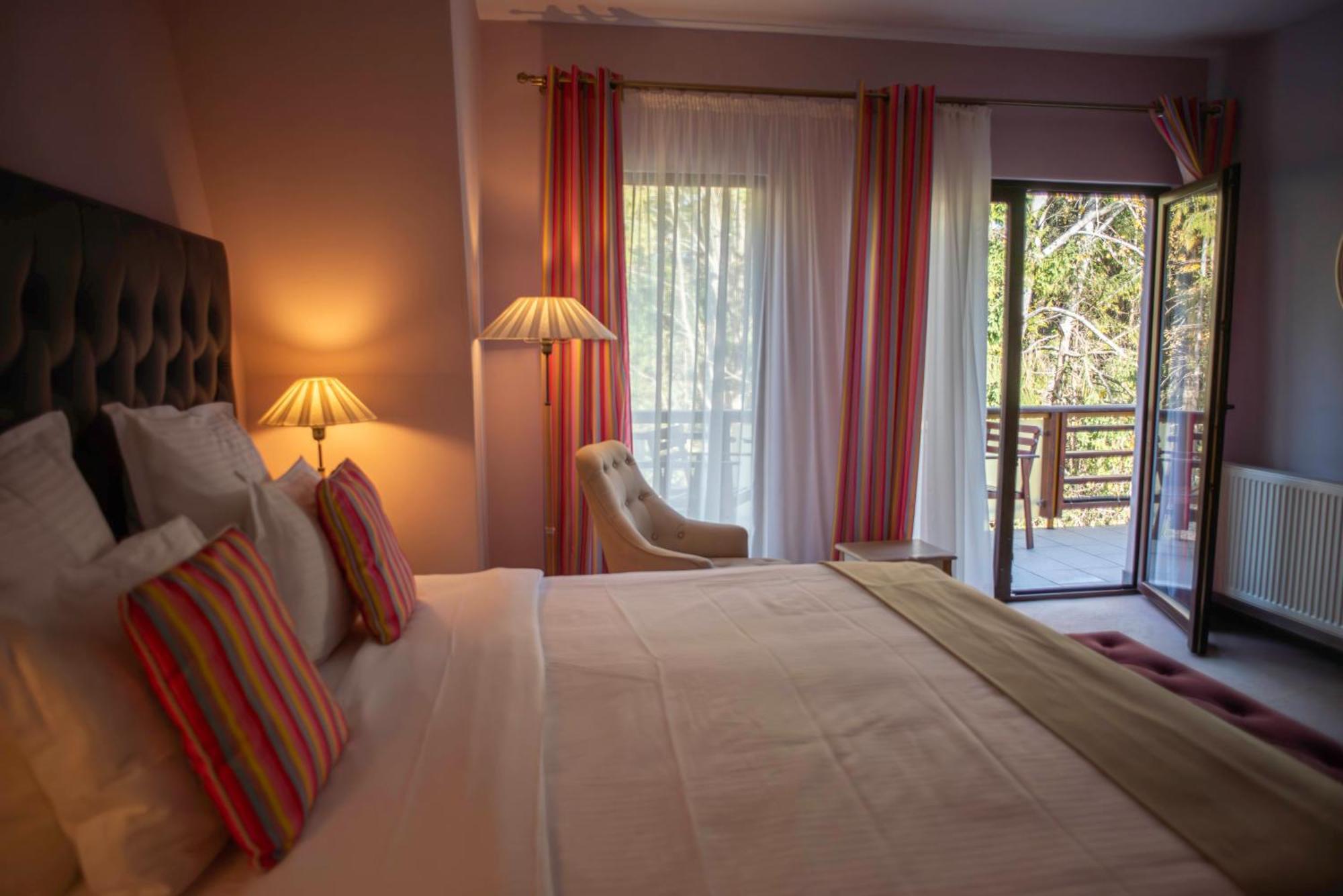 Paj Hotelul Retreat & Spa Sinaia Ngoại thất bức ảnh